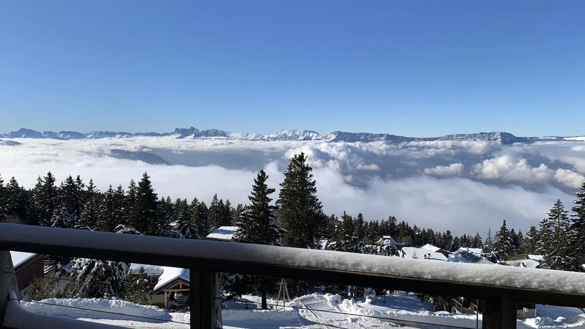 Apartment In Chamrousse Near Ski Area Francia